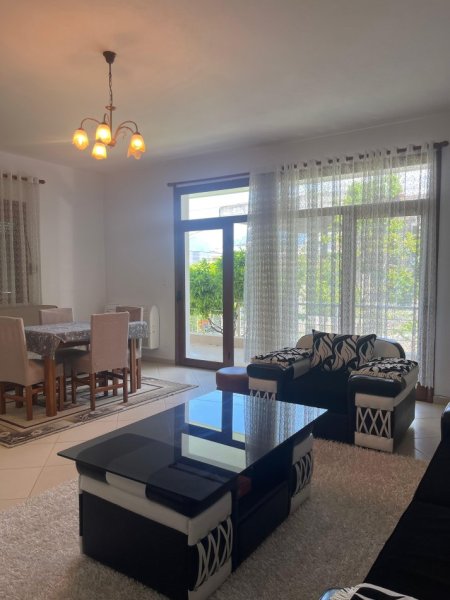 Tirane, shitet shtepi 1 Katshe Kati 1, 300 m² 180.000 € 