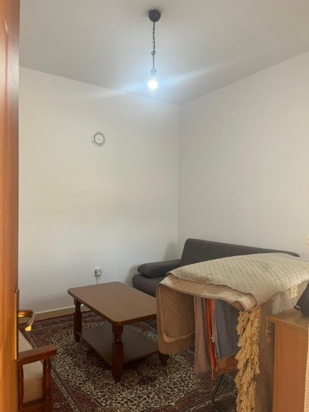 Tirane, shitet shtepi 1 Katshe Kati 1, 300 m² 180.000 € 