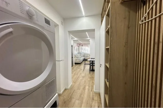 Tirane, jepet me qera apartament 1+1 , 55 m² 650 € (Rr. Muhamet Gjollesha)