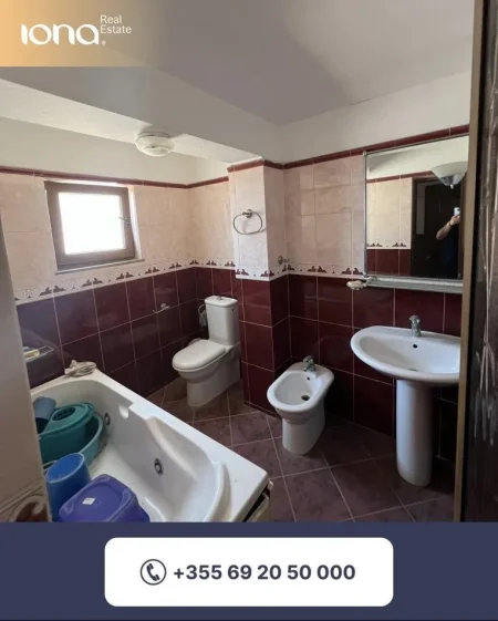 Shkembi Kavajes, shitet apartament 3+1+Ballkon Kati 4, 90 m² 150.000 €