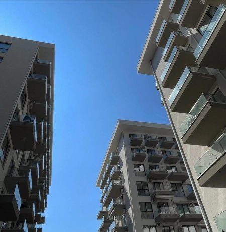 Tirane, shitet apartament 1+1+Ballkon Kati 5, 76 m² 106.400 € (Shengjin)