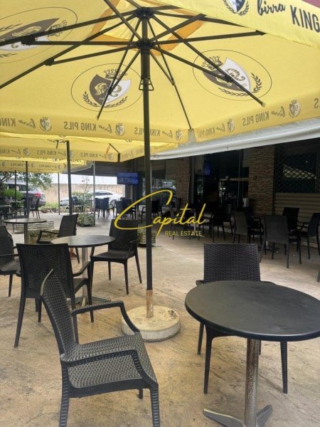 Tirane, jepet me qera ambjent biznesi Kati 0, 255 m² 1.500 € (MEZEZ)