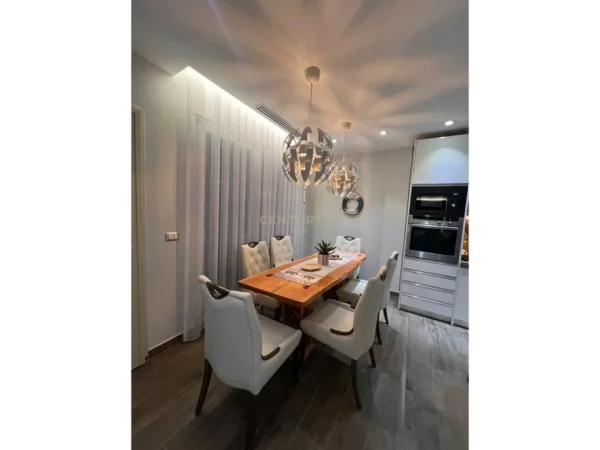 Durres, shes Vile 2+1 Kati 2, 107 m² 500.000 € (lura 3)