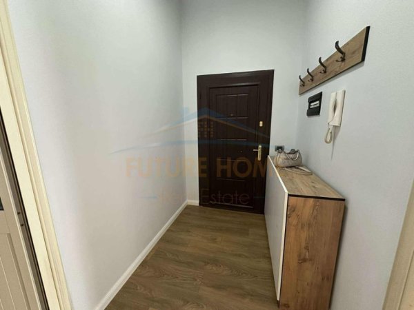 Tirane, jepet me qera apartament 1+1 Kati 1, 83 m² 500 €