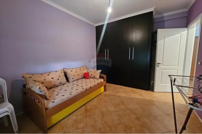 Tirane, shitet apartament 2+1+Ballkon Kati 2, 106 m² 