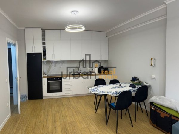 Tirane, shitet apartament 1+1+Ballkon Kati 6, 76 m² 128.000 € (Astir)