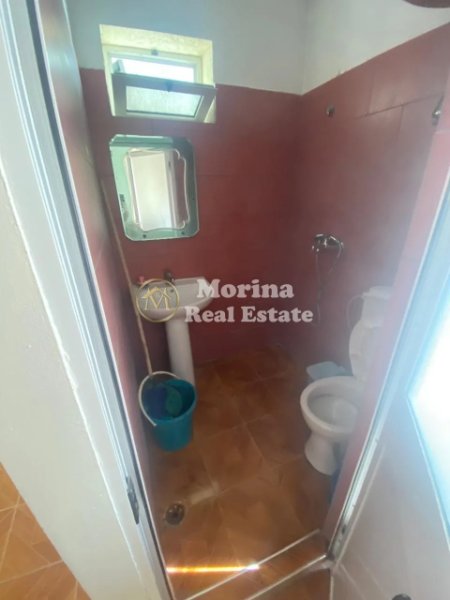 Tirane, jepet me qera shtepi 1+1 Kati 2, 50 m² 250 € (Universiteti Bujqesor)