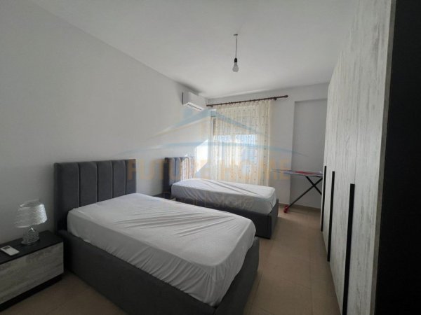 Tirane, jepet me qera apartament 2+1 Kati 5, 115 m² 600 € 