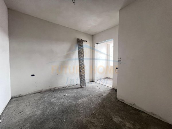 Tirane, shitet apartament 1+1 Kati 10, 76 m² 115.000 € (Kompleksi Golden Park)