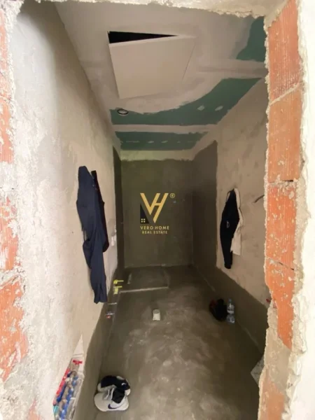 Tirane, shitet apartament 1+1+Ballkon Kati 1, 64 m² 137.000 € (KODRA E DIELLIT)