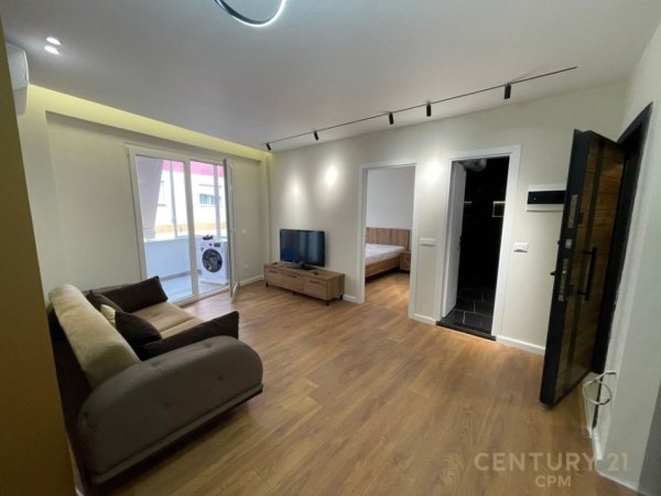 Tirane, jepet me qera apartament 1+1 Kati 2, 50 m² 550 € (Rr. Bilal Sina)