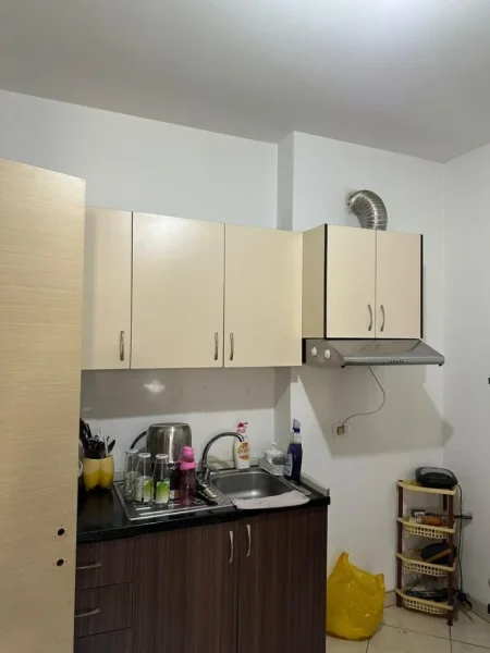 Tirane, shitet apartament 1+1 Kati 3, 61 m² 90.000 € (astir)