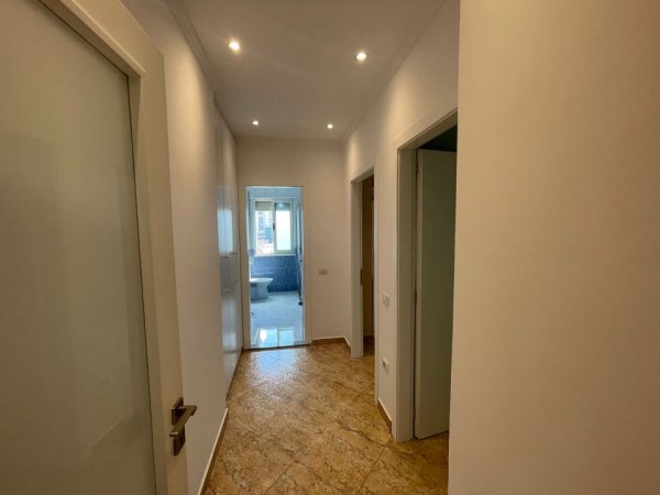 Tirane, jepet me qera apartament 2+1+Ballkon Kati 6, 108 m² 800 € (Don Bosko Kompleksi Vizion +)