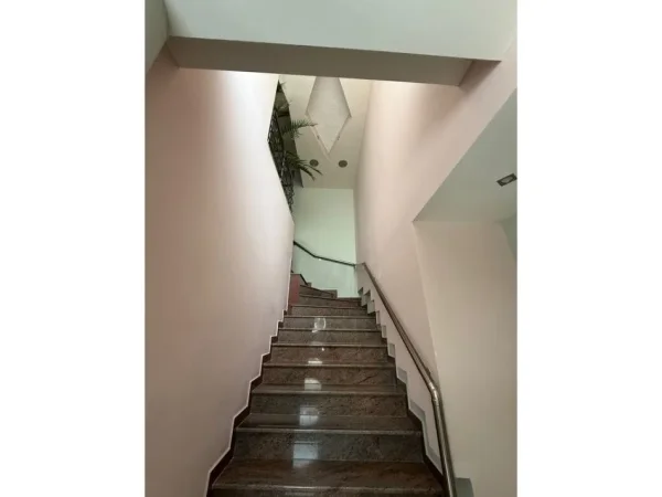 Pogradec, shes Kati 4, 640 m² 800.000 € (progadec)