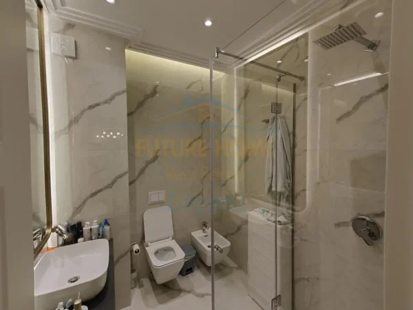 Tirane, shitet apartament 2+1 Kati 1, 330.000 € 