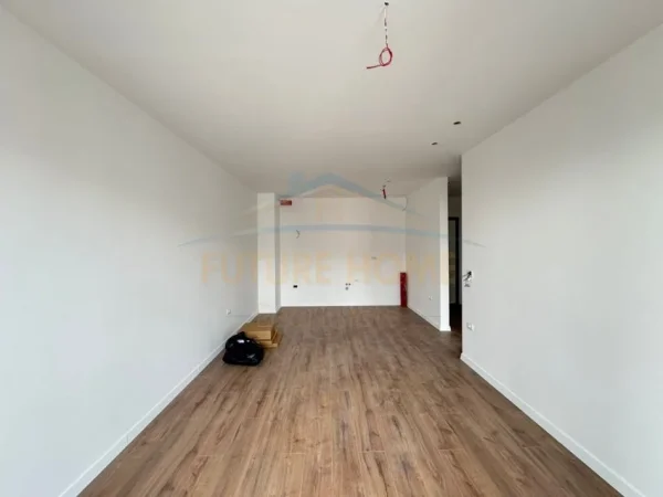 Tirane, shitet apartament 1+1 Kati 8, 67 m² 103.000 € 