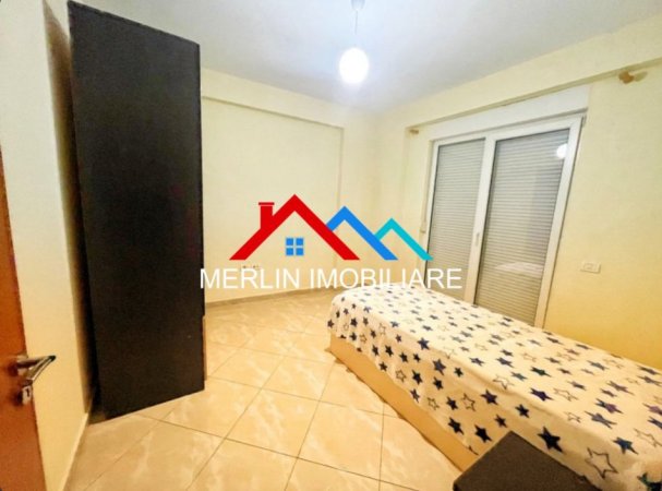 Tirane, jepet me qera apartament 2+1+Ballkon Kati 2, 87 m² 550 € (RRUGA HAMDI SINA)