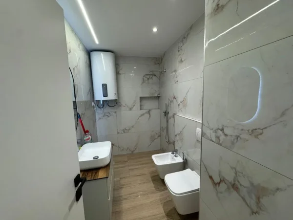 Tirane, shitet apartament 2+1 Kati 2, 93 m² 265.000 € (RRUGA HIM KOLLI)