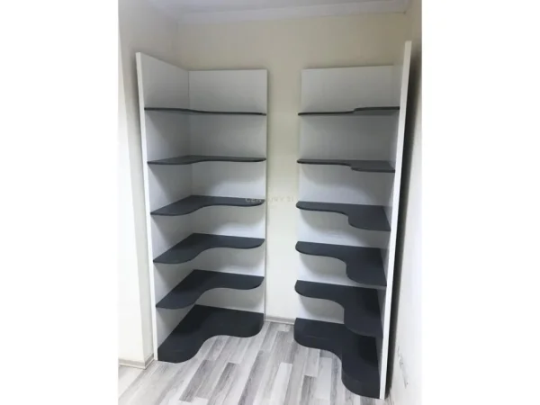 Tirane, jepet me qera zyre Kati 13, 97 m² 900 € (9-katshet)