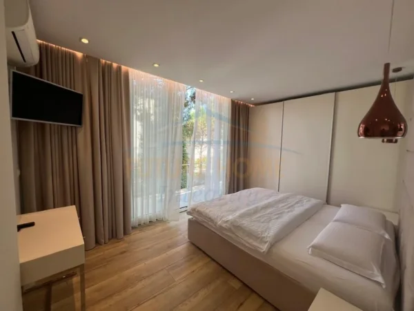 Gjiri Lalezit | Hamallaj, shitet Vile 2 Katshe Kati 0, 257 m² 870.000 € (Gjiri i Lalzit)