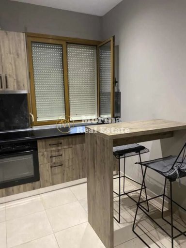 Tirane, jepet me qera 1+1 Kati 2, 60 m² 400 € 