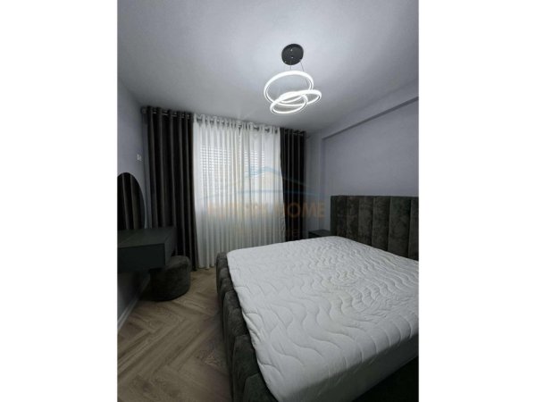 Tirane, jepet me qera apartament 1+1 Kati 4, 90 m² 420 € 
