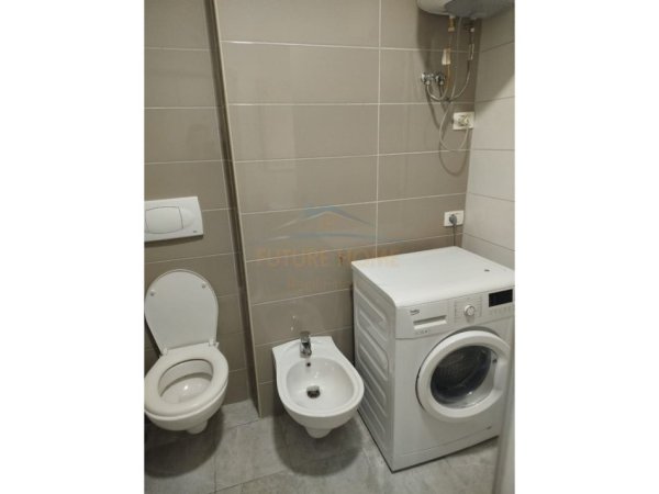 Tirane, jepet me qera apartament 1+1 Kati 1, 70 m² 550 € 