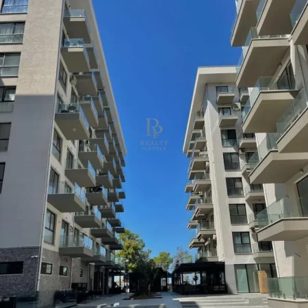 Tirane, shitet apartament 1+1+Ballkon Kati 6, 76 m² 106.000 € (Shengjin)