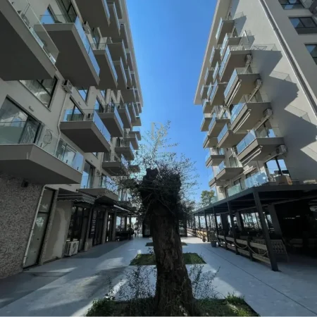 Tirane, shitet apartament 1+1+Ballkon Kati 6, 76 m² 106.000 € (Shengjin)