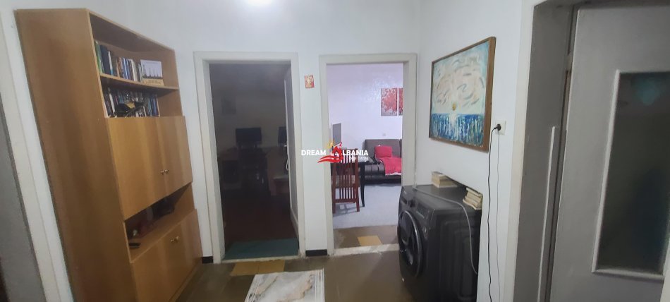 Tirane, jepet me qera apartament 3+1+Ballkon Kati 1, 96 m² 600 € (Rruga e Kavajës - ID 4239087)