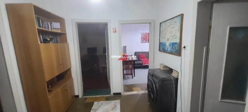 Tirane, jepet me qera apartament 3+1+Ballkon Kati 1, 96 m² 600 € (Rruga e Kavajës - ID 4239087)