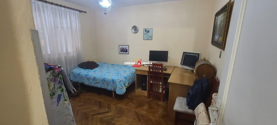 Tirane, jepet me qera apartament 3+1+Ballkon Kati 1, 96 m² 600 € (Rruga e Kavajës - ID 4239087)