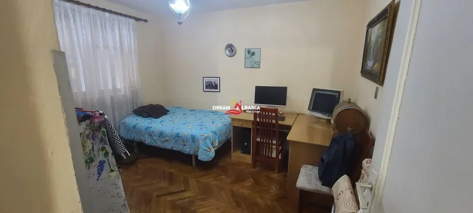 Tirane, jepet me qera apartament 3+1+Ballkon Kati 1, 96 m² 600 € (Rruga e Kavajës - ID 4239087)
