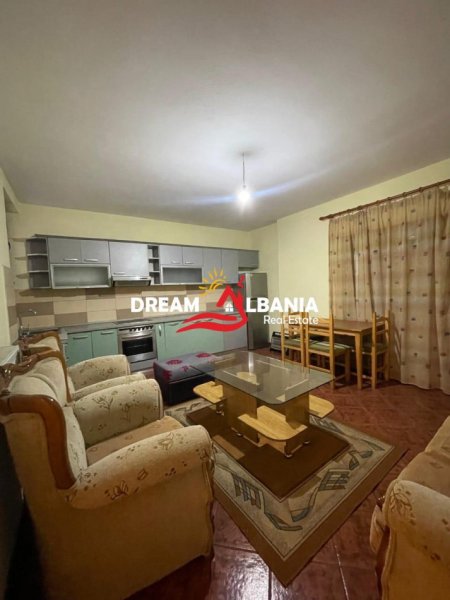 Tirane, jepet me qera apartament 2+1+Ballkon Kati 2, 90 m² 400 € (Tek Rruga 5 Maji - ID 4251398)