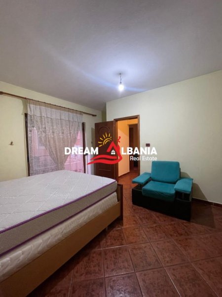 Tirane, jepet me qera apartament 2+1+Ballkon Kati 2, 90 m² 400 € (Tek Rruga 5 Maji - ID 4251398)