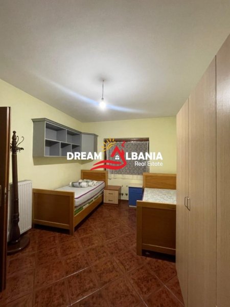 Tirane, jepet me qera apartament 2+1+Ballkon Kati 2, 90 m² 400 € (Tek Rruga 5 Maji - ID 4251398)