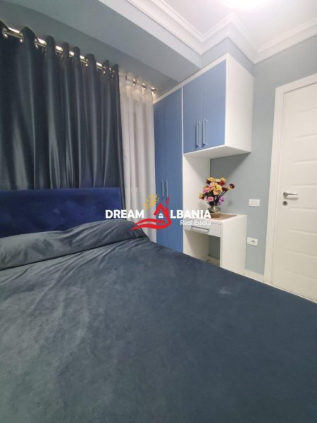 Tirane, jepet me qera apartament 2+1+Ballkon Kati 1, 100 m² 750 € (Ne rrugen e Dibres - ID 42215210)