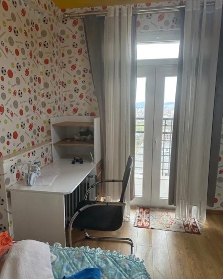 Tirane, shitet apartament 2+1 Kati 4, 95 m² 