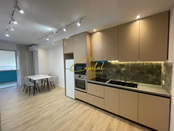 Tirane, shitet apartament 1+1 Kati 5, 79 m² 160.000 € (MATERNITETI I RI)