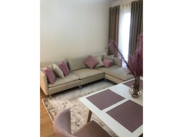 Tirane, jepet me qera apartament 2+1 Kati 5, 79 m² 1.200 € 