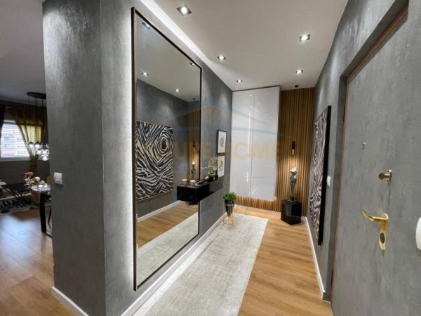 0683487469 Tirane, jepet me qera apartament 2+1+Ballkon Kati 6, 95 m² 1.800 € (Rruga Pjeter Bogdani)
