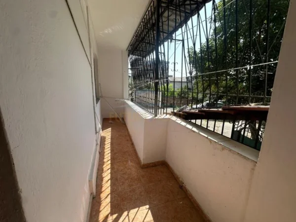 Tirane, jepet me qera apartament 2+1 Kati 2, 76 m² 400 € 