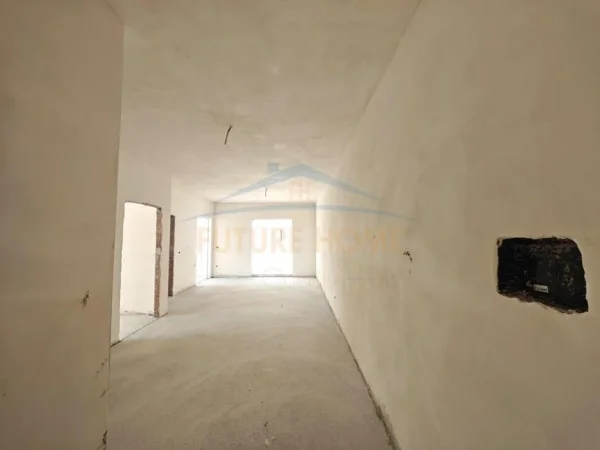 Durres, shitet apartament 1+1+Ballkon Kati 1, 62 m² (golem durres)