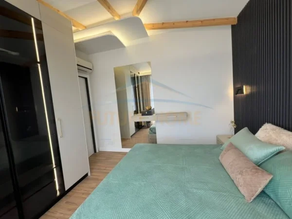 Tirane, shitet 1+1 Kati 6, 12.800.000 € 