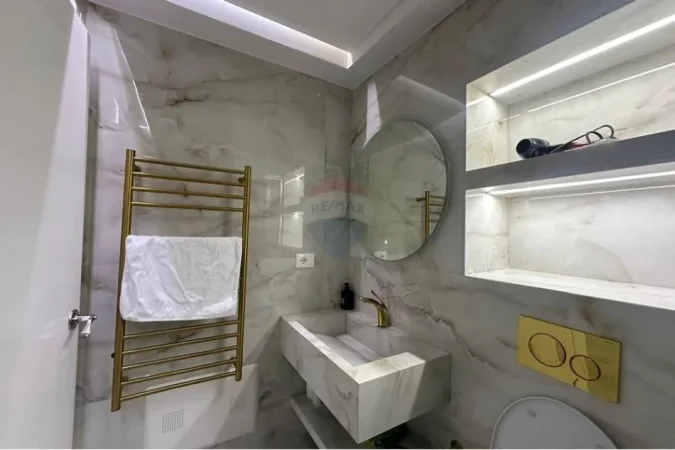 Tirane, jepet me qera vetem 1 dhome 1+1 , 40 m² 500 € (Rr. Muhamet Gjollesha)