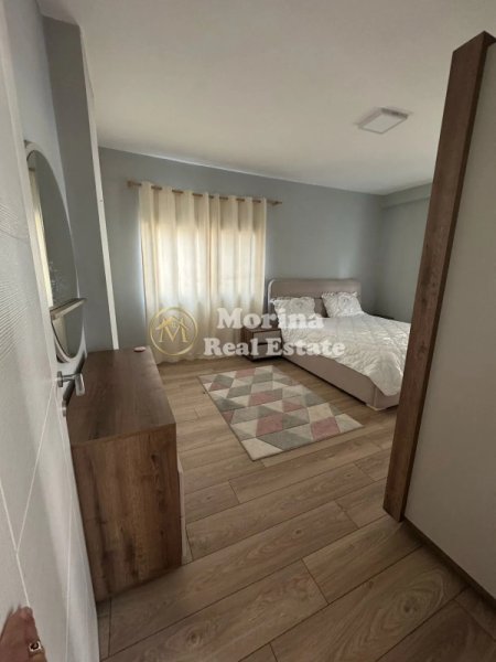 Tirane, jepet me qera apartament 2+1 Kati 4, 100 m² 400 € (Fresku)