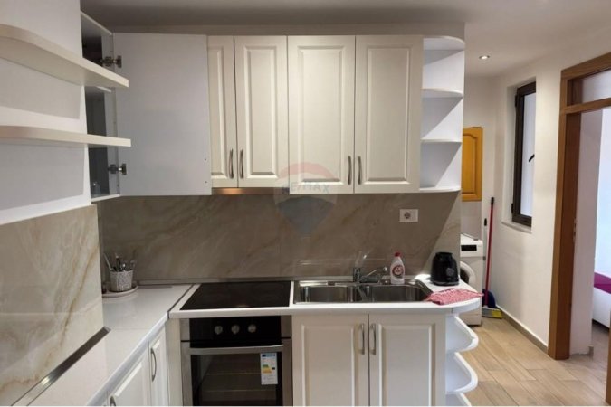 Tirane, jepet me qera apartament 2+1 , 68 m² 600 € (don bosko)