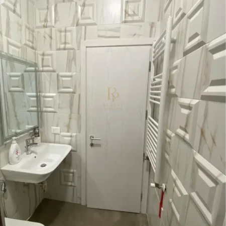 Tirane, shitet apartament 2+1+Ballkon Kati 7, 110 m² 286.000 € (Square 21)