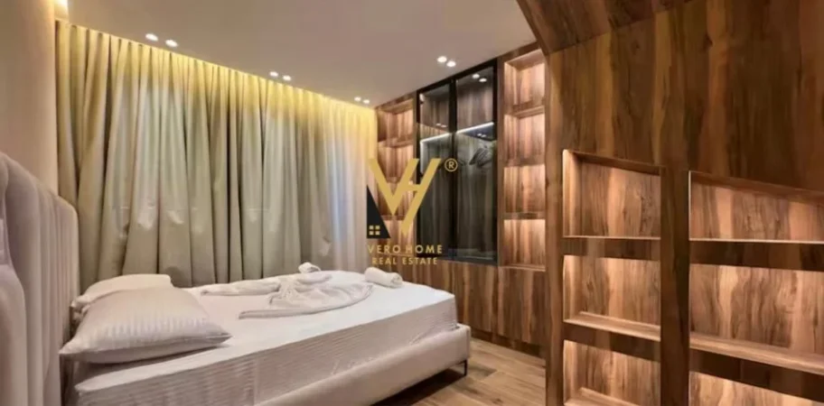 Tirane, shitet garsonier 4+1+Ballkon Kati 0, 152 m² 532.000 € (STADIUMIO DINAMO)