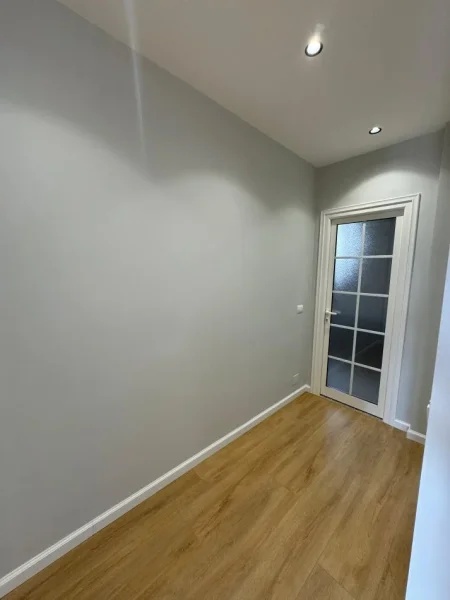 Tirane, shitet apartament 3+1+Parkim, Fresku, Kati 2, 140 m² 175.000 €